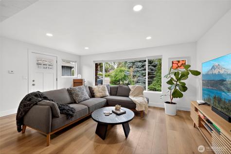 11303 14th Avenue SW Seattle WA 98146