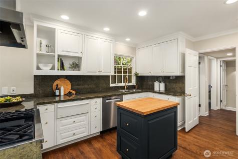 818 E Edgar Street Seattle WA 98102