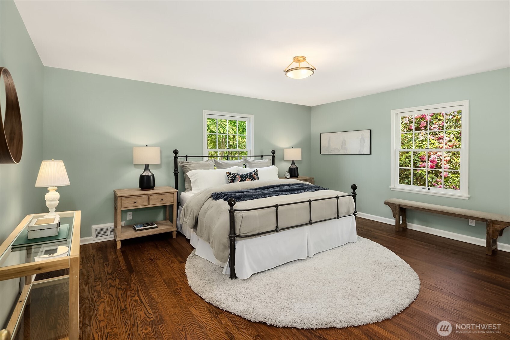 818 E Edgar Street Seattle WA 98102