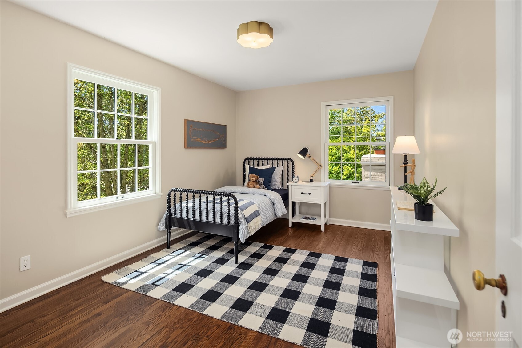 818 E Edgar Street Seattle WA 98102