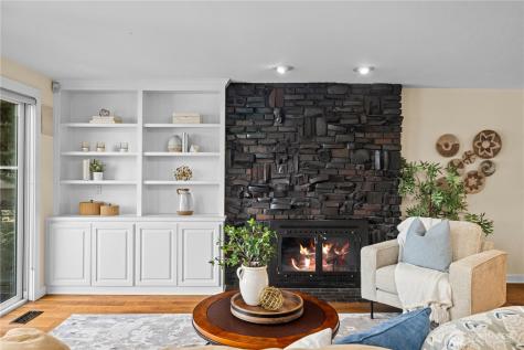 528 W Lake Sammamish Parkway SE Bellevue WA 98008