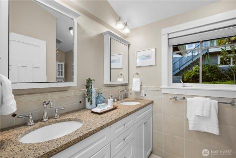 528 W Lake Sammamish Parkway SE Bellevue WA 98008