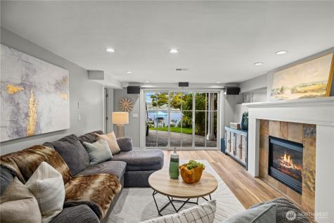 528 W Lake Sammamish Parkway SE Bellevue WA 98008