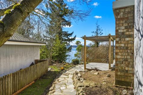 8449 W Mercer Way Mercer Island WA 98040