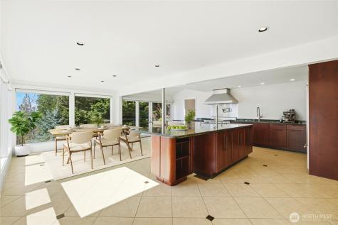 8449 W Mercer Way Mercer Island WA 98040