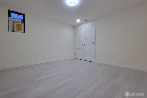 2918 74th Avenue Mercer Island WA 98040