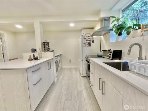 2918 74th Avenue Mercer Island WA 98040