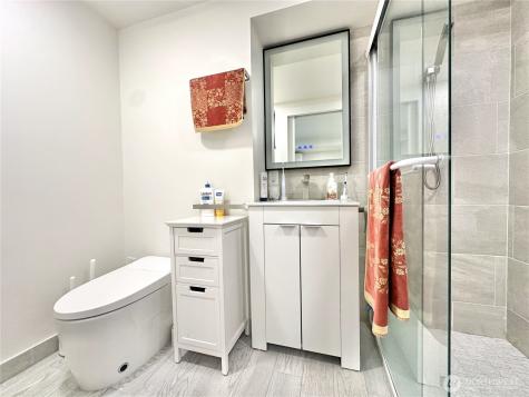 2918 74th Avenue Mercer Island WA 98040