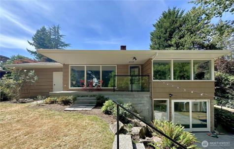 2918 74th Avenue Mercer Island WA 98040