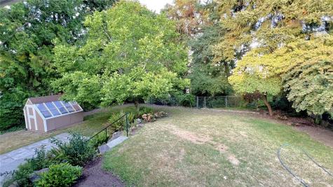 2918 74th Avenue Mercer Island WA 98040