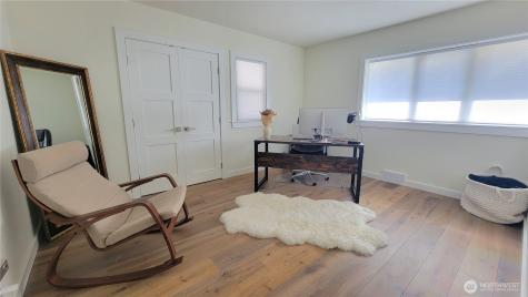 2918 74th Avenue Mercer Island WA 98040