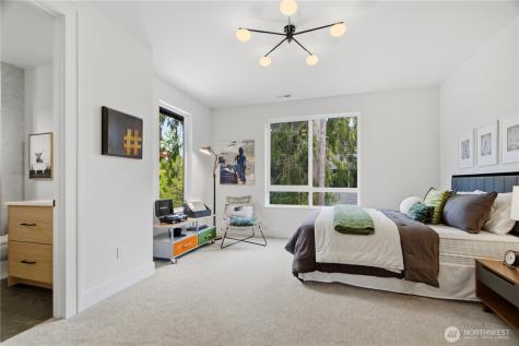 10411 NE 17th Street Bellevue WA 98004