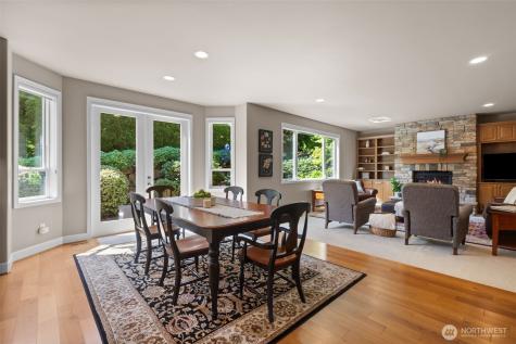 2759 NW Pine Cone Place Issaquah WA 98027