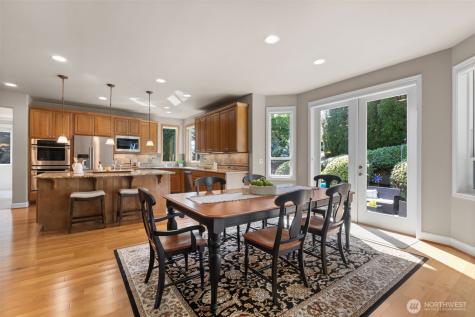 2759 NW Pine Cone Place Issaquah WA 98027