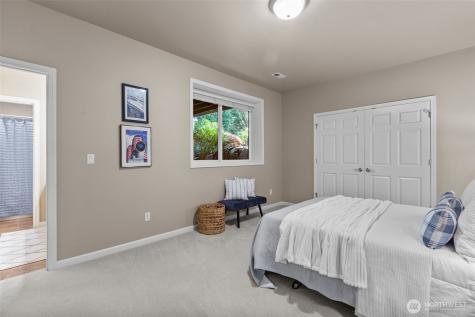 2759 NW Pine Cone Place Issaquah WA 98027