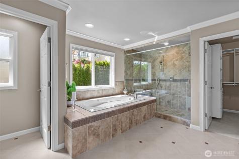 2759 NW Pine Cone Place Issaquah WA 98027