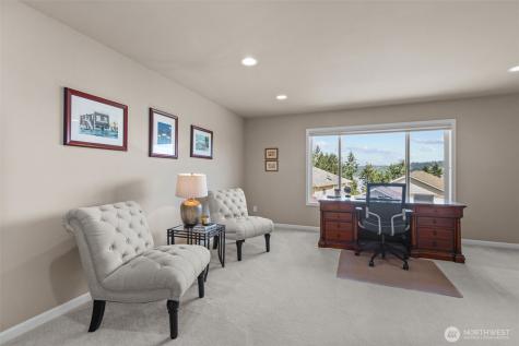 2759 NW Pine Cone Place Issaquah WA 98027