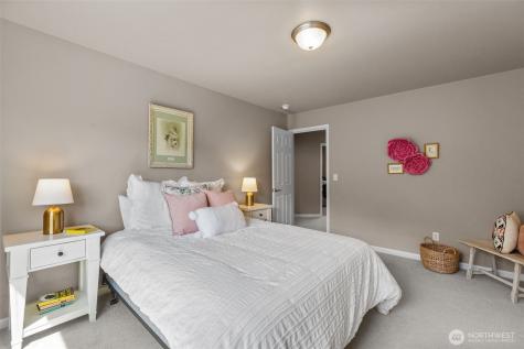 2759 NW Pine Cone Place Issaquah WA 98027