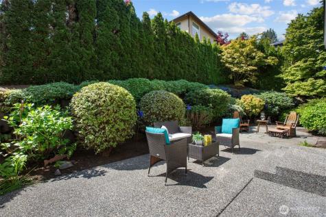 2759 NW Pine Cone Place Issaquah WA 98027