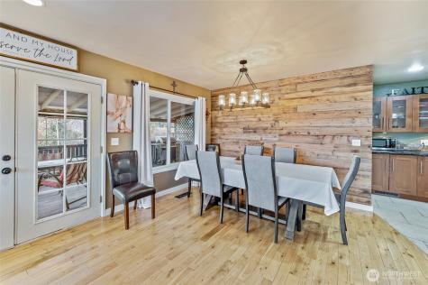 809 N Kenroy Terrace East Wenatchee WA 98802