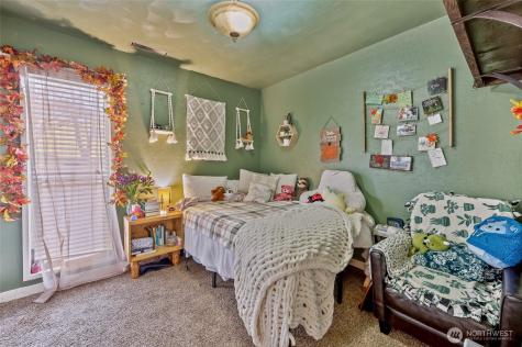 809 N Kenroy Terrace East Wenatchee WA 98802