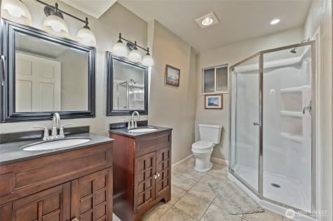 809 N Kenroy Terrace East Wenatchee WA 98802