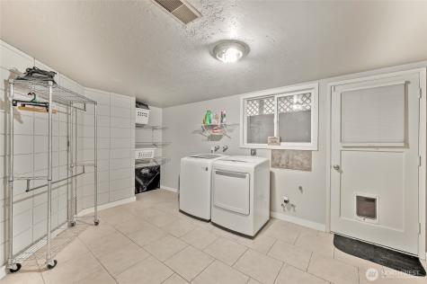 809 N Kenroy Terrace East Wenatchee WA 98802