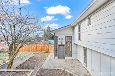809 N Kenroy Terrace East Wenatchee WA 98802