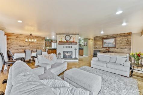 809 N Kenroy Terrace East Wenatchee WA 98802