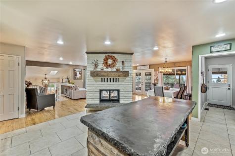 809 N Kenroy Terrace East Wenatchee WA 98802