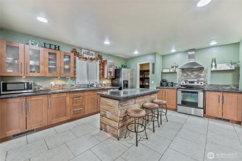 809 N Kenroy Terrace East Wenatchee WA 98802