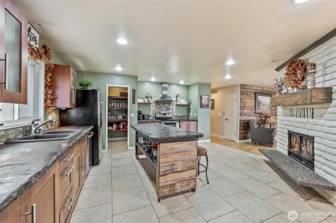 809 N Kenroy Terrace East Wenatchee WA 98802