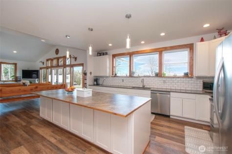 242 Watershed Road Port Angeles WA 98362