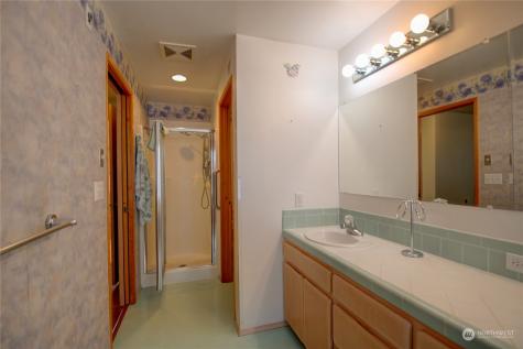 12166 Hilynn Drive Burlington WA 98233