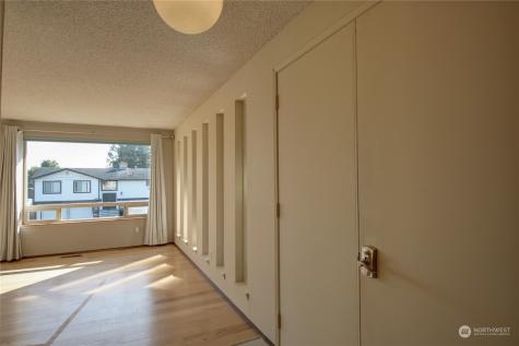 12166 Hilynn Drive Burlington WA 98233