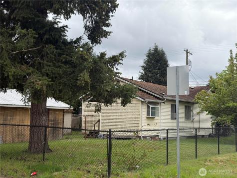 821 108th Street S Tacoma WA 98444