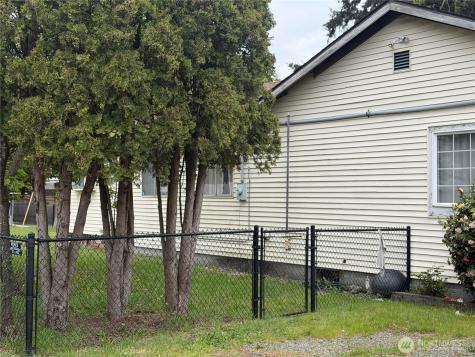 821 108th Street S Tacoma WA 98444