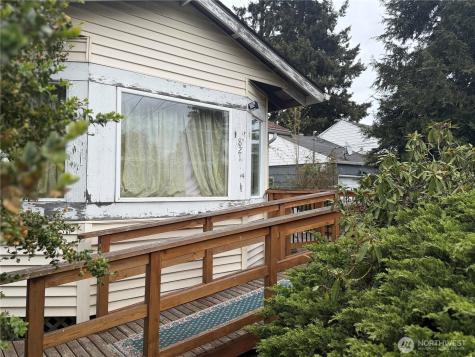 821 108th Street S Tacoma WA 98444