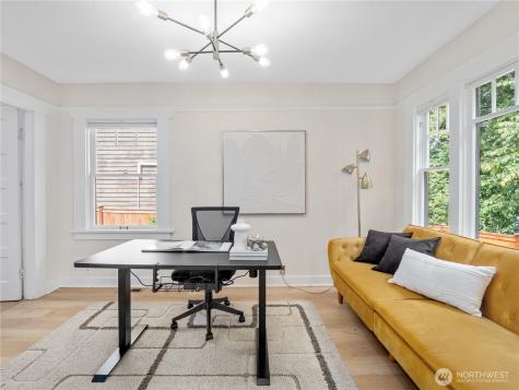 9701 Roosevelt Way NE Seattle WA 98115