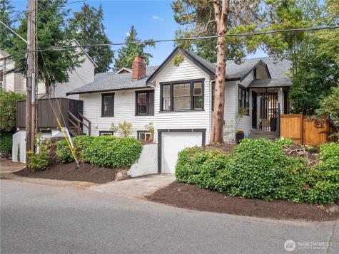 9701 Roosevelt Way NE Seattle WA 98115