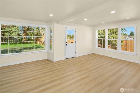 208 78th Place SW Everett WA 98203