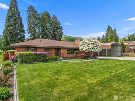 1909 Springwater Avenue Wenatchee WA 98801