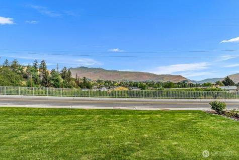 1909 Springwater Avenue Wenatchee WA 98801