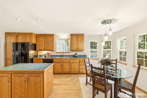 11206 133rd Street E Puyallup WA 98374
