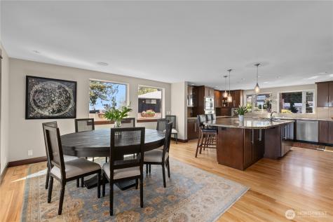 10258 NE Lafayette Avenue Bainbridge Island WA 98110