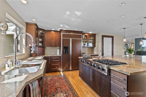 10258 NE Lafayette Avenue Bainbridge Island WA 98110