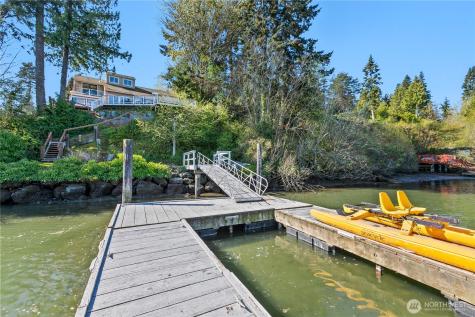 10258 NE Lafayette Avenue Bainbridge Island WA 98110