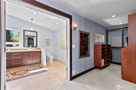 10258 NE Lafayette Avenue Bainbridge Island WA 98110