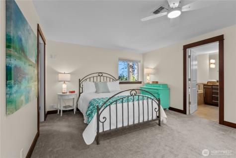 10258 NE Lafayette Avenue Bainbridge Island WA 98110