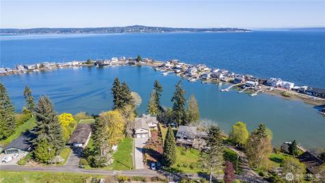 10258 NE Lafayette Avenue Bainbridge Island WA 98110